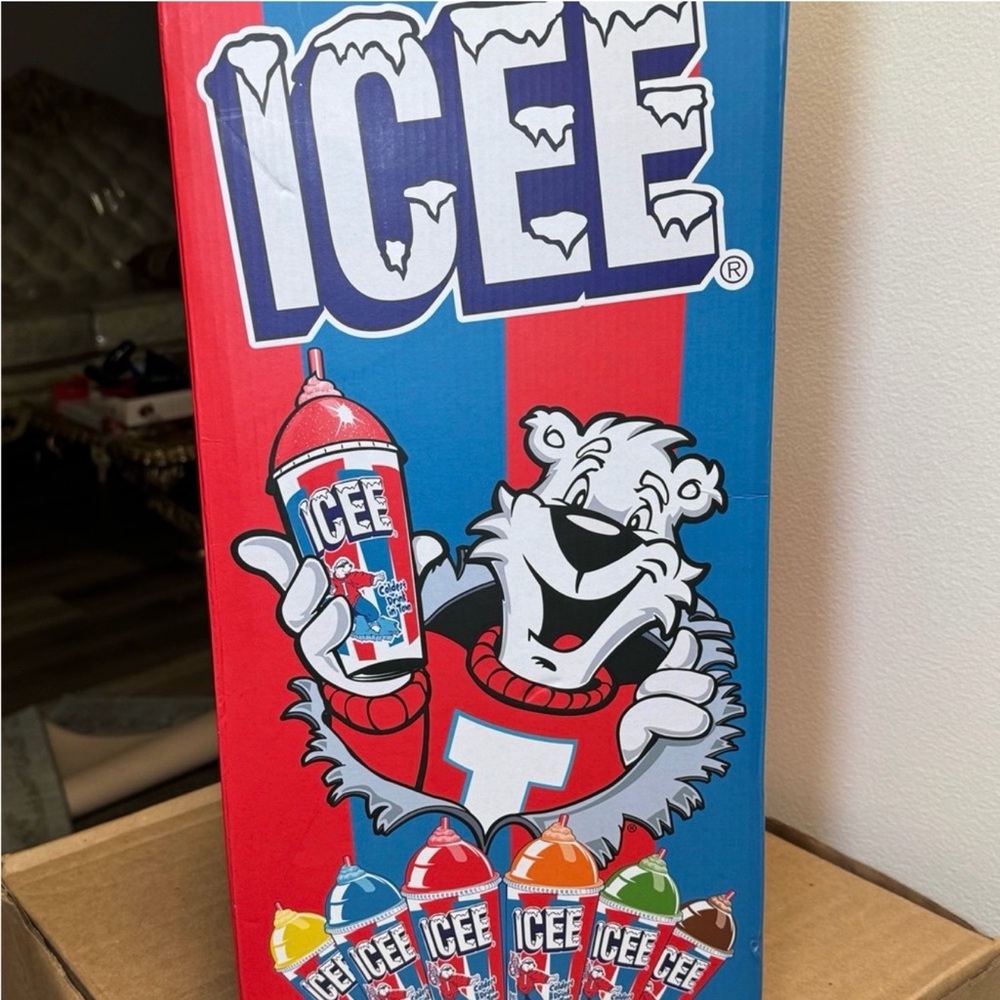 ICEE Slush Machine - Picture 7 of 9